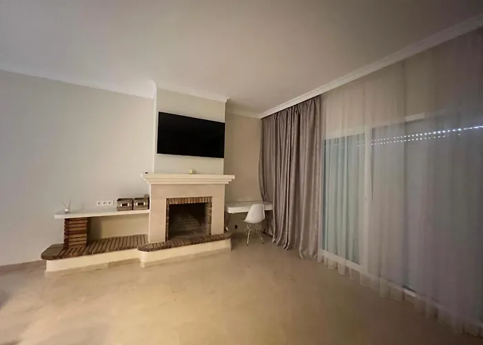 Park Apartment Estepona