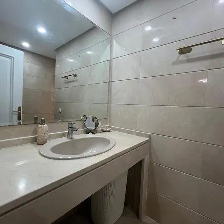 Park Apartment