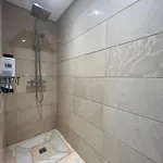 Park Apartment *