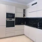 Park Apartment *